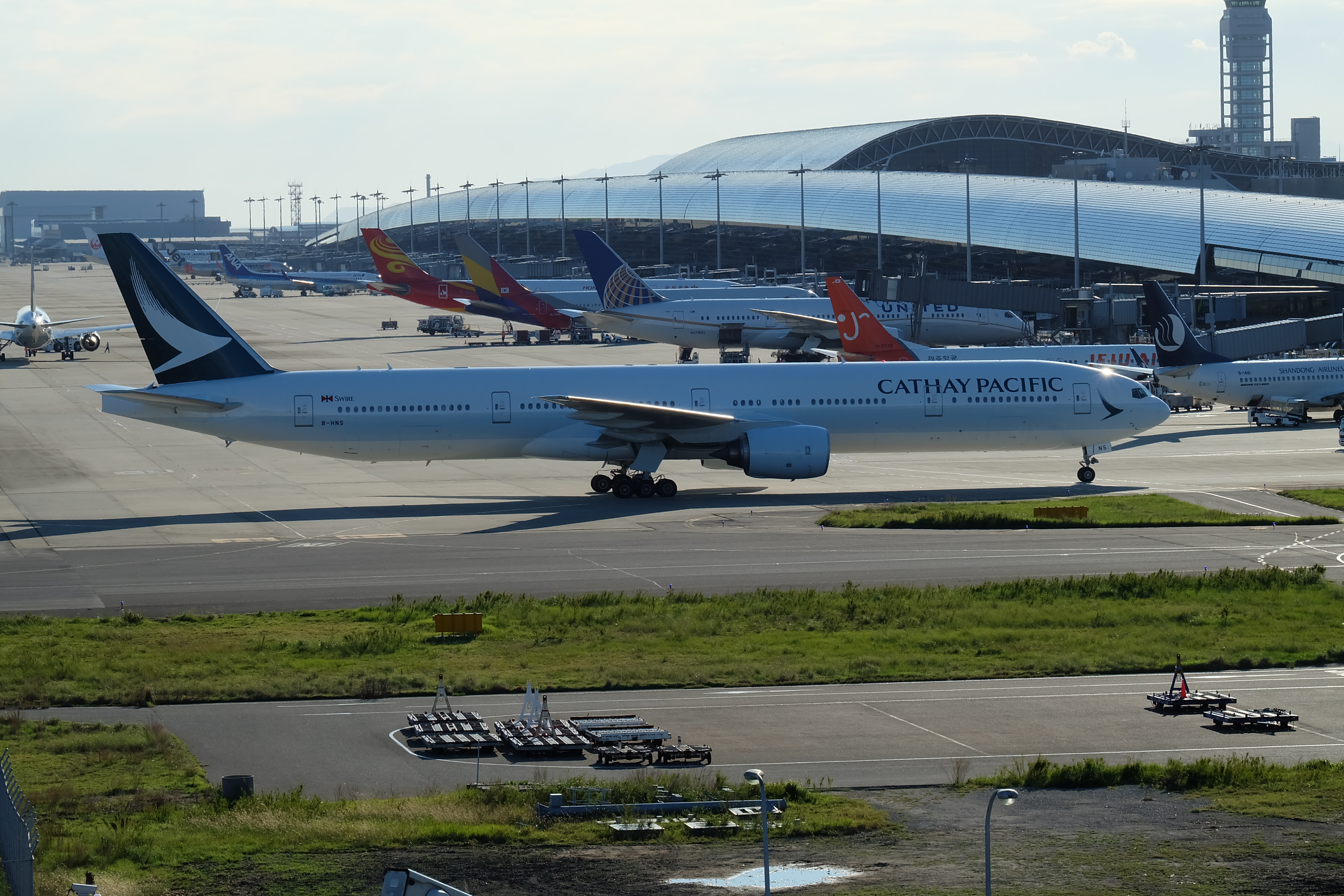 B Hns キャセイパシフィック航空 18年10月7日 関西国際空港 航空情報 旅行